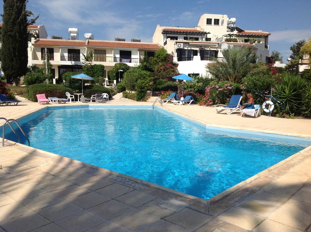 Paphos Townhouse Villa Exterior photo