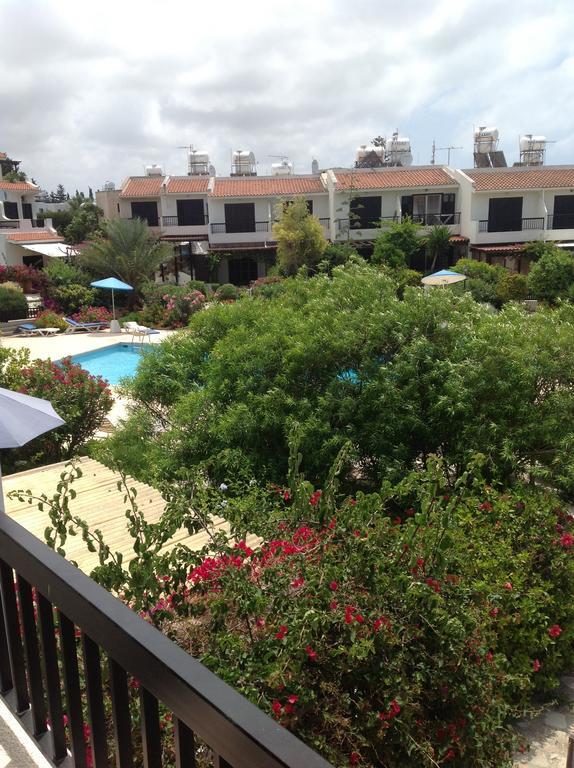 Paphos Townhouse Villa Exterior photo